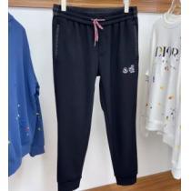 モンクレールブランドスーパーコピー チノパン 2026秋冬 芸能人に愛用者続出 モンクレール MONCLER 最高のリラックス感 着回力抜群