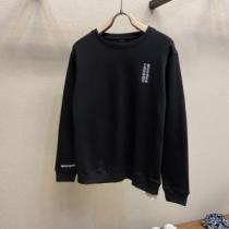 クロムハーツコピー 2026秋冬 ジップパーカー 秋の定番 活用できるアイテム クロムハーツ CHROME HEARTS プルオーバーパーカー