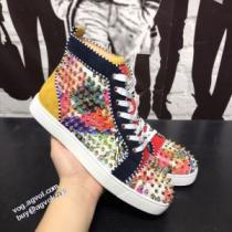 2026秋冬 クリスチャンルブタン Christian Louboutin スタッズ ハイトップシューズ 高品質 人気 クリスチャンルブタンブランド コピー ハイカット 高機能防滑ソール チロリアンテープ 