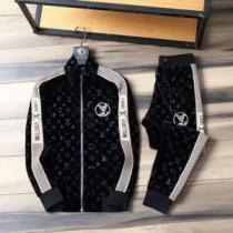 ジンシロン セット コスパ最高のプライス 4色可選 高級感漂わせる 2026秋冬 ルイ ヴィトン LOUIS VUITTON 適度な厚み 英字 ルイ ヴィトンブランド コピー