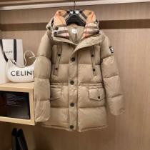 バーバリーコピーブランド 2026秋冬 バーバリー BURBERRY 2色可選 今一番HOTな新品 ダウンプレミアムダウンジャケット 寒さに打ち勝つ ロングコート 何にでも合わせ易く格好良く決まる