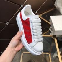 人気 ランキング 2026秋冬 アレキサンダー マックイーン ブランド 偽物 通販 alexander mcqueen  軽い履き心地 フラットシューズ フルグレインレザー 柔軟 高機能防滑ソール