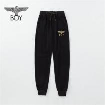 ボーイロンドンコピーブランド 2026秋冬 絶妙なルーズ感 チノパン ボーイロンドン BOY LONDON コーデ 知的なムードを演出