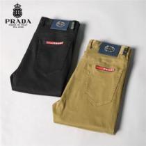 2色可選 プラダブランド 偽物 通販 コーデの幅広い 2021秋冬 プラダ PRADA 機能性も備えたアイテム チノパン 注目のアイテム