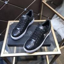 2色可選 スニーカー ロードジョグ 透湿?防水素材採用 フィリッププレインスーパーコピー 着用 人気 ランキング 2026秋冬 フィリッププレイン PHILIPP PLEIN
