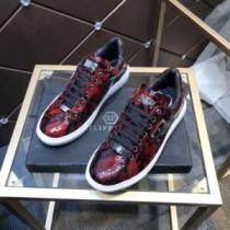 ファション性の高い フィリッププレインコピー 2026秋冬 フィリッププレイン PHILIPP PLEIN フラットシューズ 高機能防滑ソール オリジナル 流行や季節に拘らないデザイン