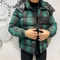 防寒具としての機能もバッチリ ライトダウンジャケット モンクレール MONCLER 2026秋冬 モンクレールブランドコピー ふわふわな感触