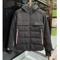 ダウンジャケット 秋冬を彩る一着 メンズ モンクレールスーパーコピー 激安 2色可選 モンクレール MONCLER 2026秋冬 高級感を引き立てる