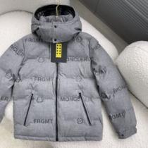 軽量ダウンジャケット 撥水、透湿機能があり モンクレール MONCLER モンクレールスーパーコピー 2026秋冬 フィルパワーの高い