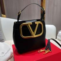 2026秋冬 ヴァレンティノコピーブランド 4色可選 ヴァレンティノ VALENTINO 手持ち&ショルダー掛け 選べる極上 シンプル＋多機能.53.