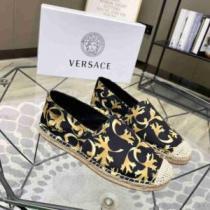 2026秋冬 大絶賛の履き心地! ヴェルサーチVERSACE 2色可選 カジュアルシュッズ コンフォート ヴェルサーチブランド 偽物 通販 ローヒール 脱ぎ履きしやすい/着脱しやすい 極上シューズ