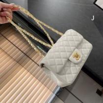 高級感を備えている 多色可選 ブランド コピーCH 今買い◎得 スーパーコピー 激安 バランスのいい大きさ 女性用の鞄 ショルダーバッグ 2026秋冬 .59.