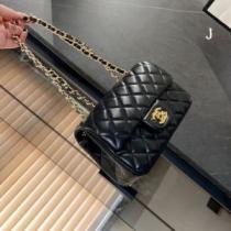 高級感を備えている 多色可選 ブランド コピーCH 今買い◎得 スーパーコピー 激安 バランスのいい大きさ 女性用の鞄 ショルダーバッグ 2026秋冬 .59.