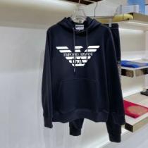 パーカー シックスタイルに活躍 アルマーニコピーブランド 2026秋冬 アルマーニ ARMANI 2色可選 ロゴパーカー 存在感のある