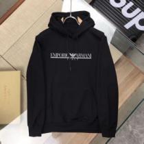 2色可選 パーカー 抜群な楽チン感ある大定番 アルマーニコピー プリントパーカ 2026秋冬 アルマーニ ARMANI 存在感のある