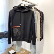 プラダ PRADA コスパ最高のプライス 2色可選 パーカー 2026秋冬 プラダコピー ブランド 男女兼用パーカー ビンテージ感ある