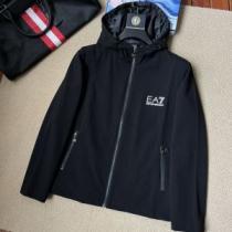 2026秋冬 アルマーニ ARMANI ブルゾン 完成度の高い逸品 アルマーニコピーブランド フード付きコート シンプルなデザイン