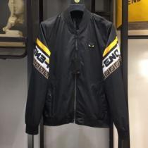 2026秋冬 フェンディ FENDI サイズ豊富 フェンディブランドコピー ブルゾン ポケット付 適度な厚み ゴージャスな装い。