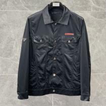 実用性に溢れるアイテム 2026秋冬 プラダスーパーコピー 代引 プラダ PRADA  スナップ止め仕様 満足できるコート 2色可選 軽量ジャケット 