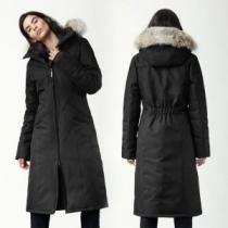 ライトダウンジャケット カナダグース Canada Goose 2026秋冬 ボトムスを選ばずに着用できるアイテム ウエストも細見せ カナダグーススーパーコピー 激安 一番人気の新作はこれ 多色可選