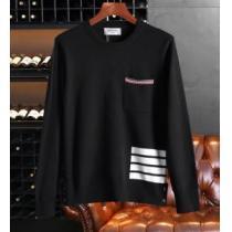 2026秋冬 トムブラウン THOM BROWNE トムブラウンブランド コピー 2色可選 セーター 大好評 スタイリッシュ 楽に着用出来る 袖ライン