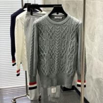 トムブラウンブランド コピー 2026秋冬 履き心地バツグン トムブラウン THOM BROWNE セーター 2色可選 スタイリッシュ 上品な輝きを放つ形