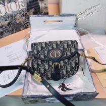 2026秋冬 ディオール DIOR 斜め掛けバッグ ショルダー ディオールブランド 偽物 通販 高級感ある 調節可能 バランスのいい大きさ.58.