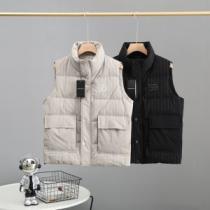 綺麗に決まるフォルム！ 2026秋冬 防風性に優れ アルマーニブランド コピー アルマーニ ARMANI ダウンベスト 2色可選 高級感を引き立てる