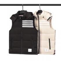 2026秋冬 トムブラウン THOM BROWNE ダウンベスト 2色可選 圧倒的な高級感 アウトドアに着用 トムブラウンブランド 偽物 通販 軽くて暖かい