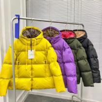2026秋冬 モンクレール MONCLER ダウンジャケット モンクレール偽物ブランド 大絶賛の履き心地! 優しくボーディを包んでくれる 魅力的 4色可選