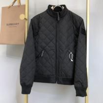 2026秋冬 バーバリー BURBERRY ちょうどいい丈感 シックスタイルに活躍 ダウンジャケット バーバリーコピーブランド 寒暖によって調節できる