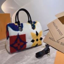 ファッション 人気 2026秋冬 ルイ ヴィトン偽物ブランド ルイ ヴィトン LOUIS VUITTON ハンドバッグ 収納力のよい ショルダーベルト付.49.