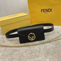 活躍のバッグ 2026秋冬 フェンディ FENDI 斜め掛けバッグ フェンディ偽物ブランド セレブ愛用の超人気商品 2色可選 シンプル＋多機能.150.