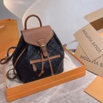 サイクリング 通勤 通学 バッグ 2026秋冬 ルイ ヴィトン LOUIS VUITTON リュック ルイ ヴィトンコピー ブランド セレブ愛用の超人気商品 2色可選 耐久性.49.