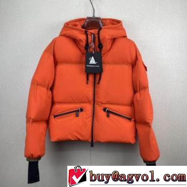 モンクレールコピー 防寒具としての機能もバッチリ カジュアルに着こなせるデザイン モンクレール MONCLER 2026新作 極上の着心地 ダウンジャケット