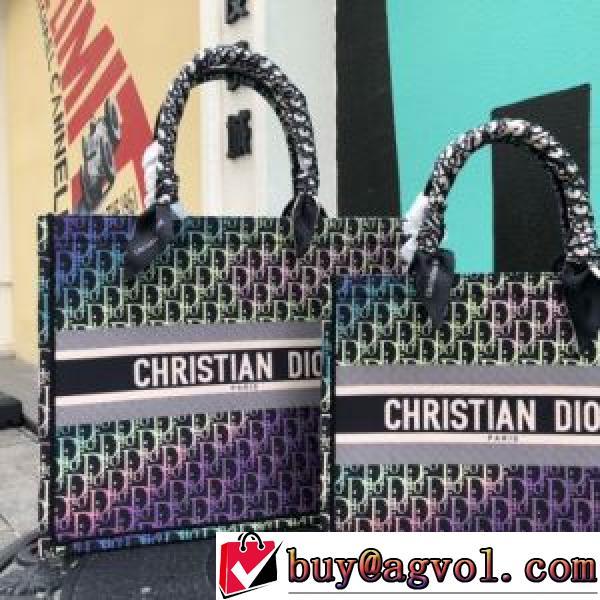 ディオール偽物ブランド 収納力のよい ビジネスケース 2026秋冬 ディオール DIOR 人目を惹くデザイン メインルーム キャリア女性のお悩み解決 .58.