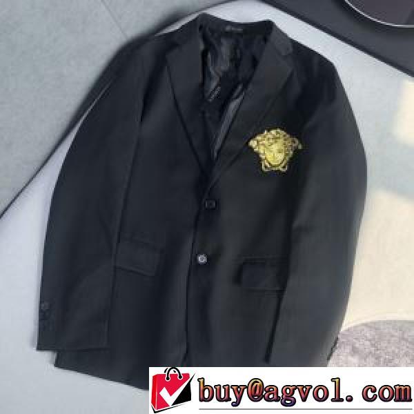 2色可選 落ち着いた感覚 スナップ止め仕様 2026新作 VERSACE スーツ レジャー コート ヴェルサーチスーパーコピー 高級感漂わせる