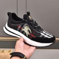 バーバリー BURBERRY 3色可選 リゾートスタイル 着心地抜群 カジュアルシューズ 軽い履き心地 バーバリーブランドスーパーコピー 2026秋冬 コスパ最高のプライス