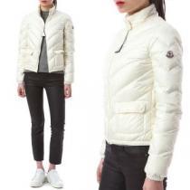 人気新品★超特価★ モンクレール MONCLER 軽量ダウンジャケット 4色可選 2026新作 モンクレールコピーブランド ふわふわな感触 ワンランク上のアウターウエア