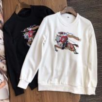 一番人気の新作はこれ 2色可選 プルオーバーパーカー 2026新作 バーバリー BURBERRY バーバリーブランド コピー 幅広いジャンル リブ付