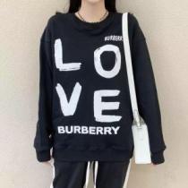プリントパーカ 2026新作 2色可選 バーバリーブランドスーパーコピー バーバリー BURBERRY プルオーバーパーカー 日本未入荷モデル おしゃれさ抜群パーカ