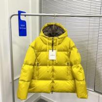 防風性に優れ 2025秋冬 モンクレール MONCLER ダウンジャケット モンクレールコピー ブランド 高級感漂わせる 使い勝手が良く