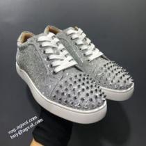 個性的なデザ 2026秋冬 クリスチャンルブタン偽物ブランド クリスチャンルブタン Christian Louboutin フラットシューズ クッション加工 ファッション 人気