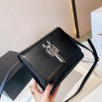 2026秋冬 クロムハーツブランド コピー 斜め掛けバッグ 今買い◎得 クロムハーツ CHROME HEARTS ショルダー 調節可能 ファスナーポケット付.28.