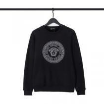 2色可選 ロゴパーカー 2026秋冬 ヴェルサーチVERSACE 高級感ある ヴェルサーチスーパーコピー 激安 リブ付 秋の定番