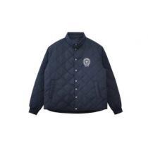 2026秋冬 クロムハーツ CHROME HEARTS おしゃれに絶大な人気の クロムハーツスーパーコピー 激安 ジャケット 大花プリント しっかり暖かな感じ
