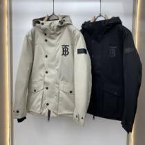 撥水加工の施された ライトダウンジャケット 実用性に溢れるアイテム 2026秋冬 バーバリー BURBERRY バーバリーブランドスーパーコピー 2色可選 着心地よい
