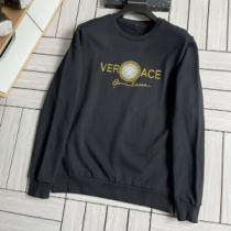 2026秋冬 ヴェルサーチVERSACE 3色可選 プルオーバーパーカー 人気 ランキング 大好評 ヴェルサーチブランド コピー ロゴパーカー 秋着用