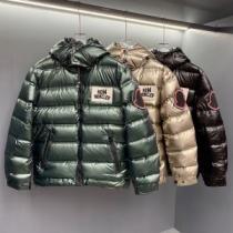 人目を惹くデザイン 保温効果は抜群 2026秋冬 モンクレール MONCLER モンクレールコピー ダウンジャケット フィルパワーの高い 3色可選