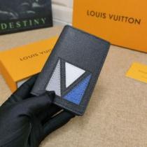 秋のお出かけに最適 2026新作 ルイ ヴィトン LOUIS VUITTON 二つ折り財布 爆買いセール ルイ ヴィトンブランド コピー 3色可選 コードバン財布.153.